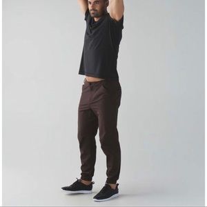 Lululemon cuff off pant Sz 36 espresso